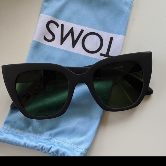 Toms Sunglasses - Traveller Sydney Edition NWT NWB - Picture 2 of 7